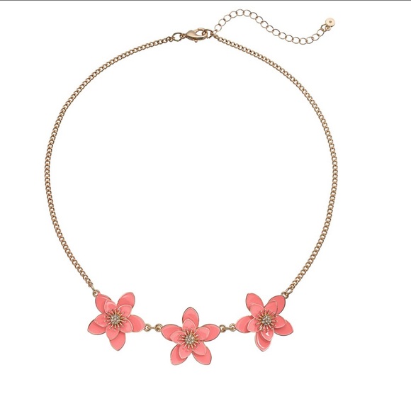 LC | Pink Floral Necklace & Bracelet Bundle - Picture 3 of 4